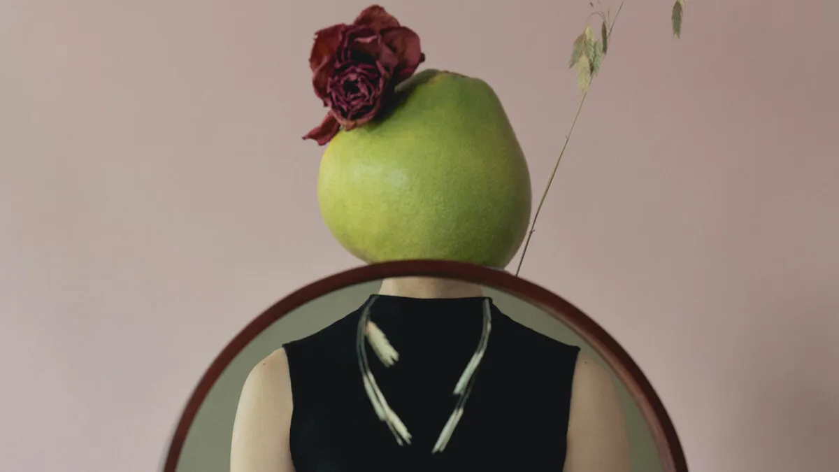 This Photographer Created 32 Dreamlike Shots Using Only Reflections And Household Objects