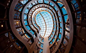 This Photographer Finds Perfect Symmetry In The Most Unexpected Places (48Pics)