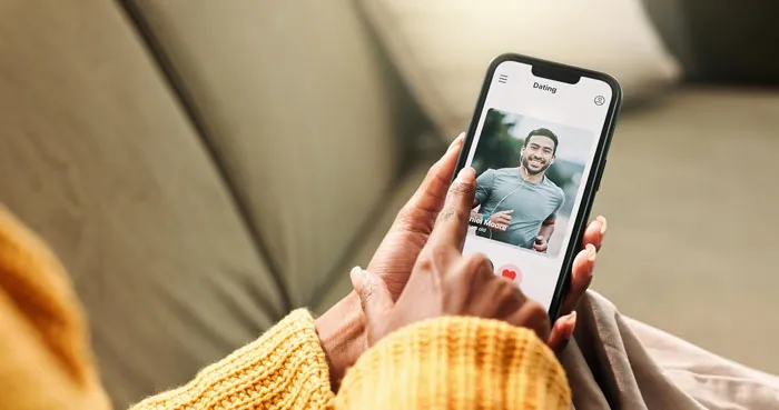 Woman's first date with real estate investor ends in a shed with a mattress, a backpack and no toilet