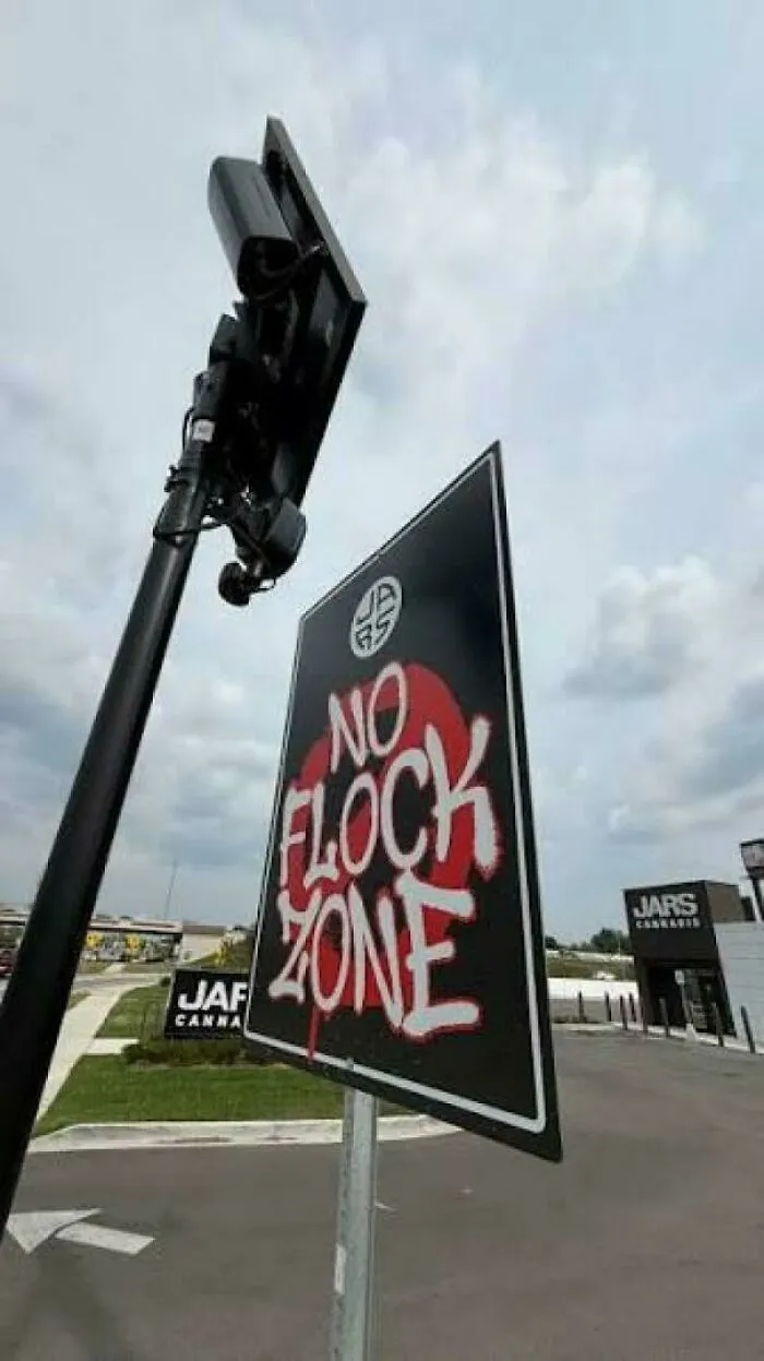 Flock Camera Pointed Directly Into A Michigan Dispensary Parking Lot. Dispensary Reacted Accordingly And Correctly