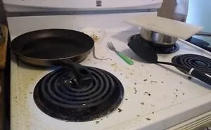 78 Roommates Who Turned Home Into The Last Place Anyone Wanted To Be