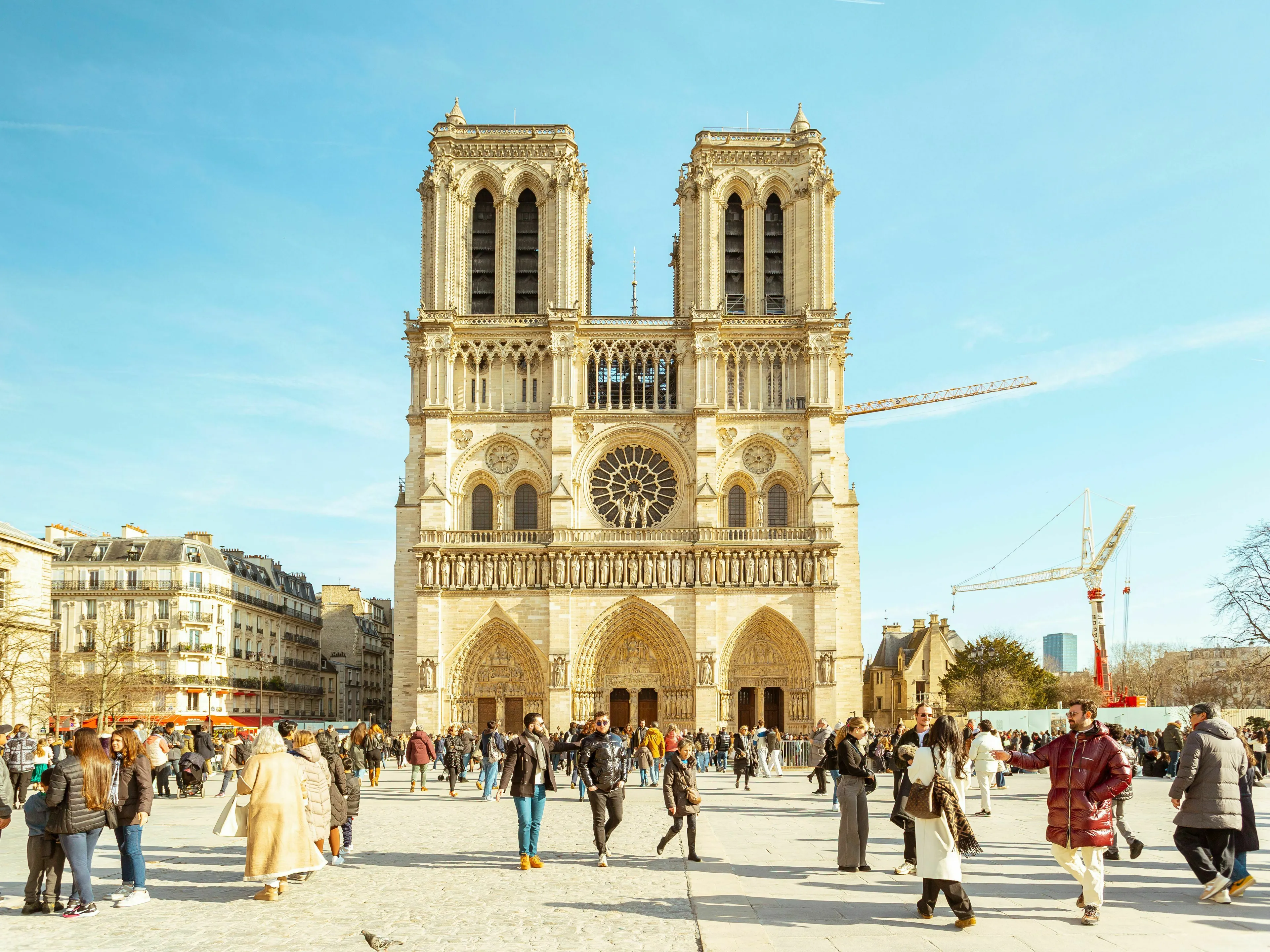 The Notre-Dame Cathedral in a European city, featured in a pub quiz.