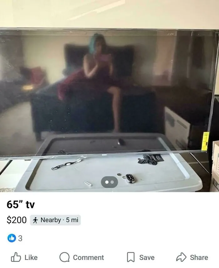 Funny mirror pics with a reflection visible in an turned off television screen.