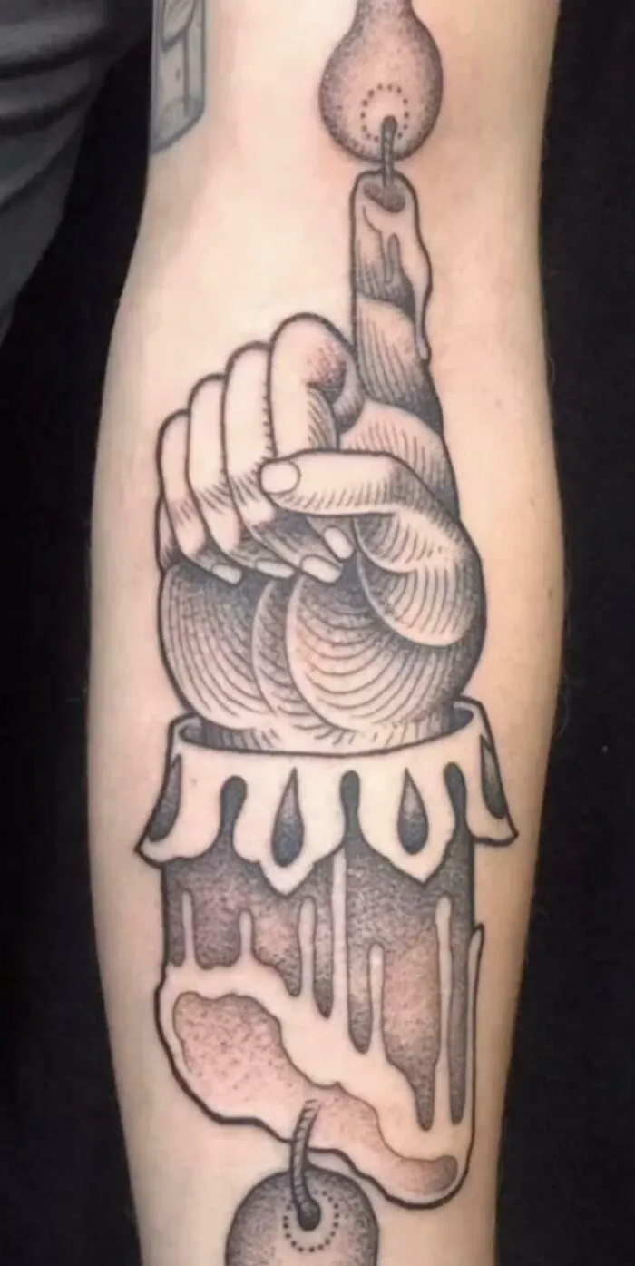 Is This Suppose To Have 6 Fingers?