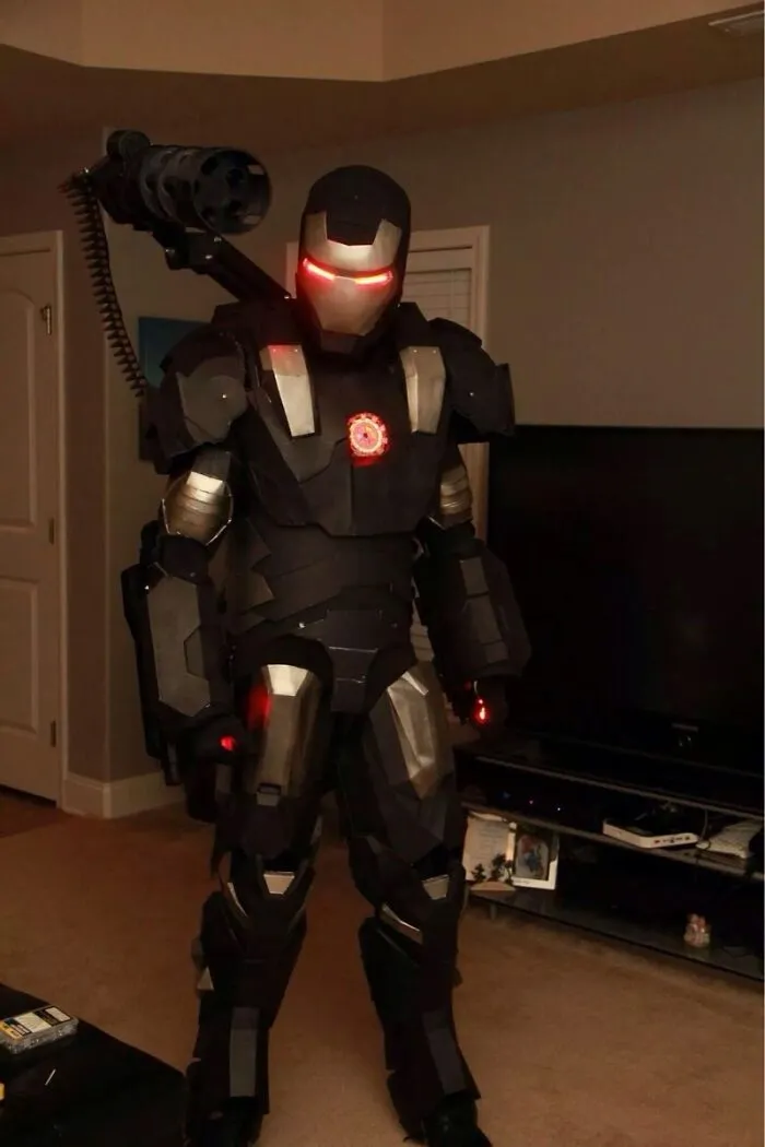 An impressive, fully customized War Machine armor cosplay made using a 3D printer.