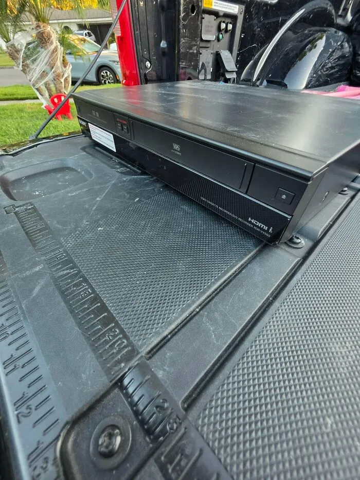 Vintage VHS player found dumpster diving with HDMI connectivity