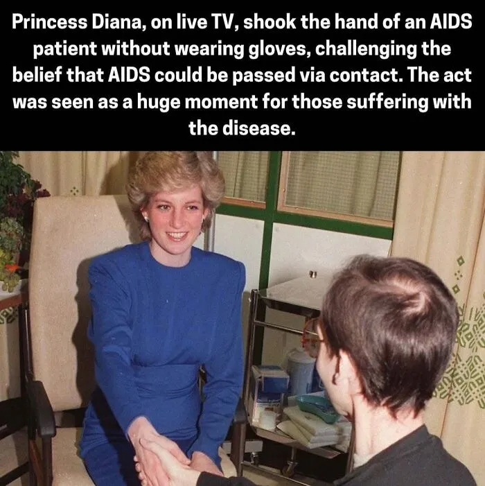 Princess Diana shakes hand of AIDS patient on live TV challenging AIDS transmission beliefs