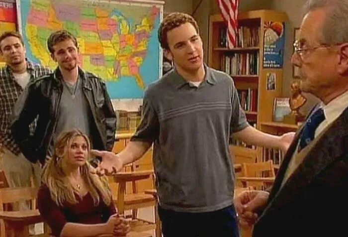 Cast of Boy Meets World in a classroom scene from 2001