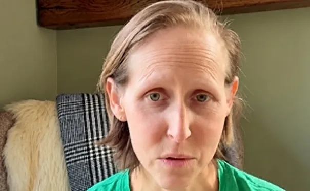Mum Documents Her Cancer Battle For Thousands Online, Then Shares The Goodbye Nobody Wanted To See