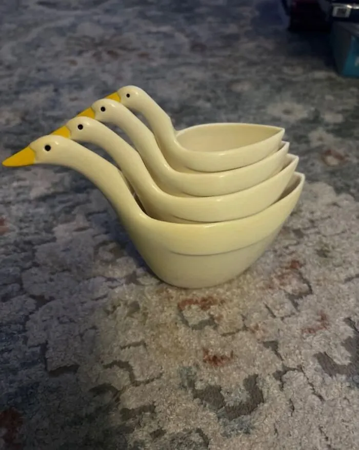 Set of nesting ceramic goose measuring cups thrift store find