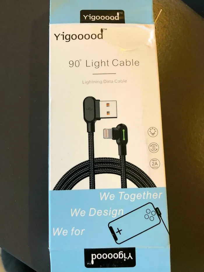 Box for light cable highlighting bad packaging fails with inverted bottom text label