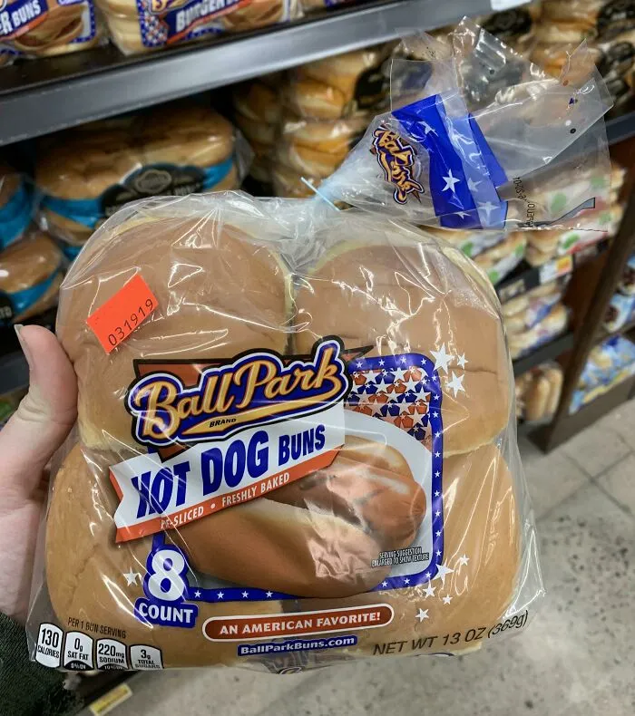Package labeled hot dog buns containing round hamburger buns, showing bad packaging fails.