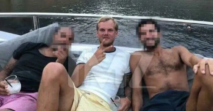 Musician Avicii relaxing on a boat with friends captured in photos for the last time