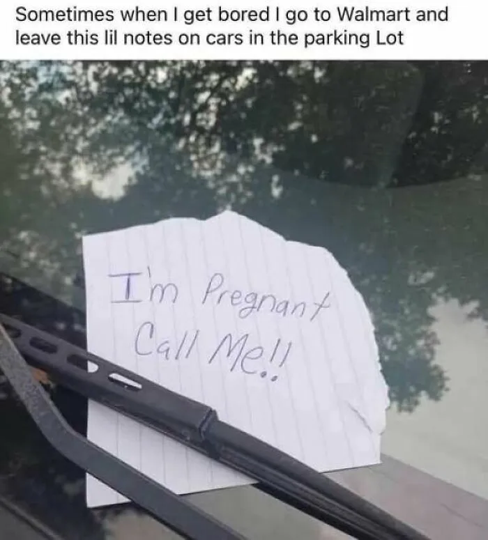 Note on car windshield says I'm pregnant call me funny internet post
