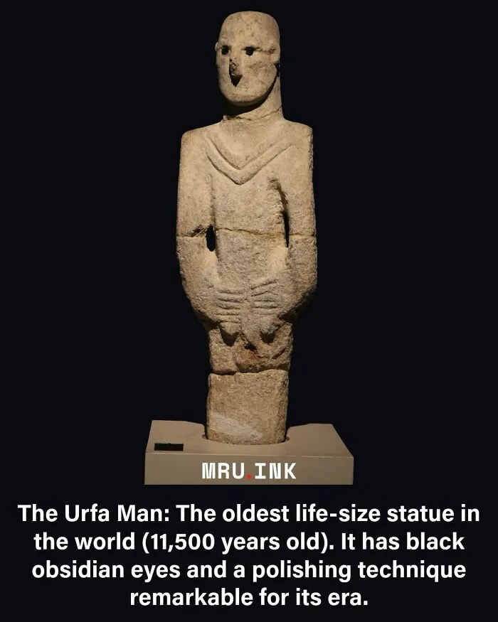 The Urfa Man statue with obsidian eyes, one of the fascinating photos of ancient archaeological discoveries.