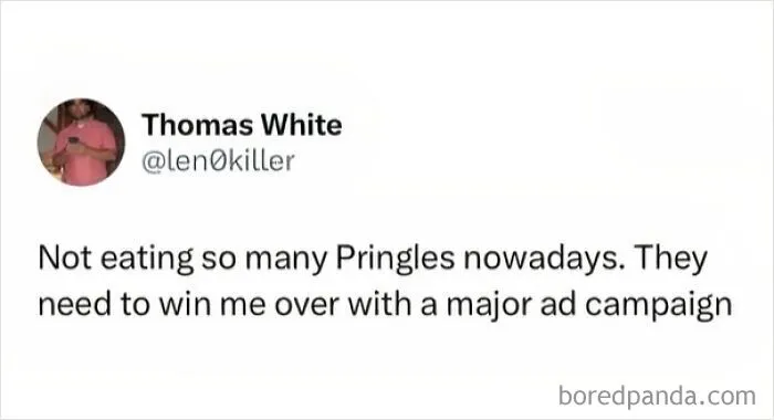 A tweet showcasing hilarious memes about being British discussing Pringles and ad campaigns.