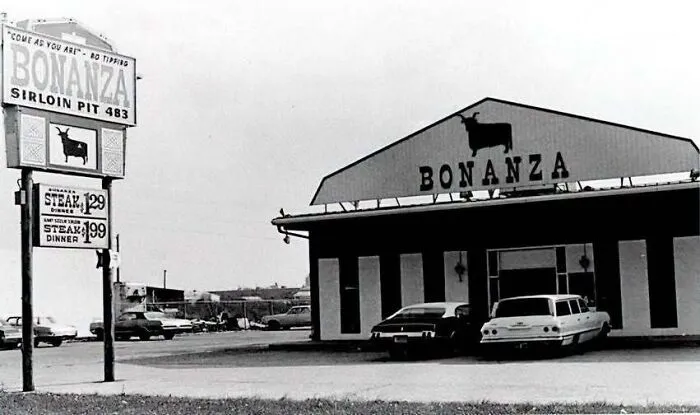 Old photos of America showing a Bonanza Sirloin Pit restaurant and parking lot