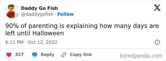 Funny tweet about parenting during Halloween posts and spooky season countdowns