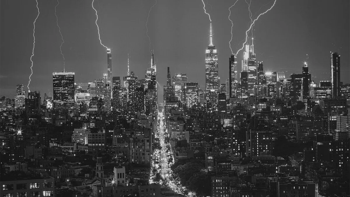 38 Award-Winning Black-And-White Photos From The 2026 Exposure One Awards