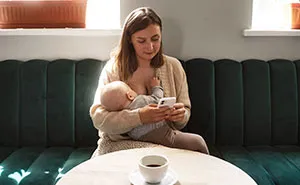 Sweet Restaurant Owner Shows Her Sassy Side When A Karen Tries To Shame A Teen Customer With A Baby