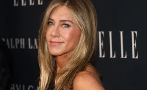 Director Claims "Mean-Spirited" Jennifer Aniston Gave Her "Inappropriate" Gift To Humiliate Her In Front Of Crew