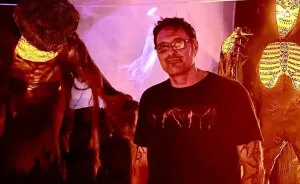 Neighborhood ‘Karen’ Complains About Dad’s Epic Halloween Display, Then The Whole Community Gets Involved