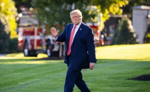 Cameraman Hailed As A Hero After Zooming Out To Show Trump "Waving At Nobody"