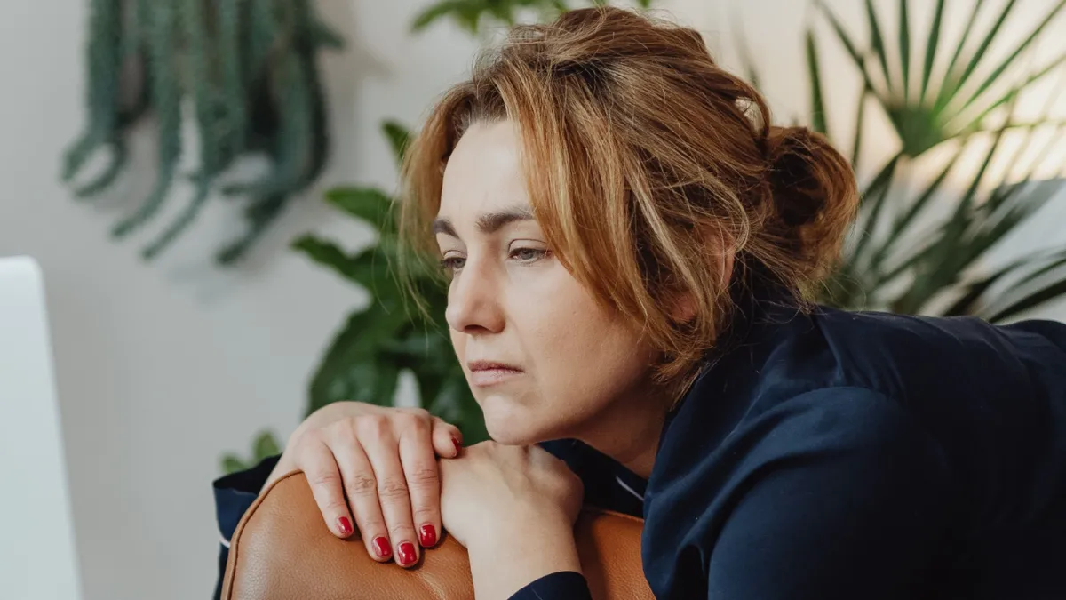 Unemployed Wife Refuses To Do Any Chores Because She's Stressed
