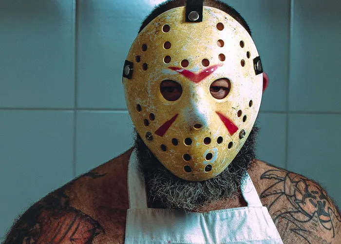 Haunted House Workers Expose The Odd And Bizarre Guest Behavior They've Witnessed (66 Stories)