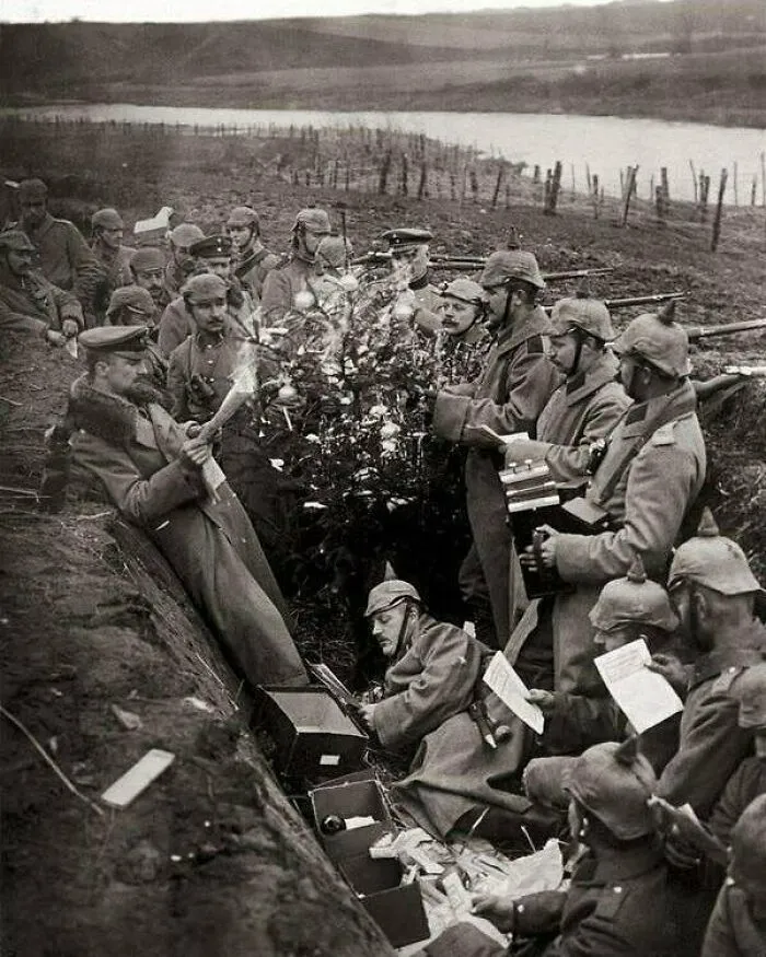 Christmas In The German Trenches During World War 1, 1914