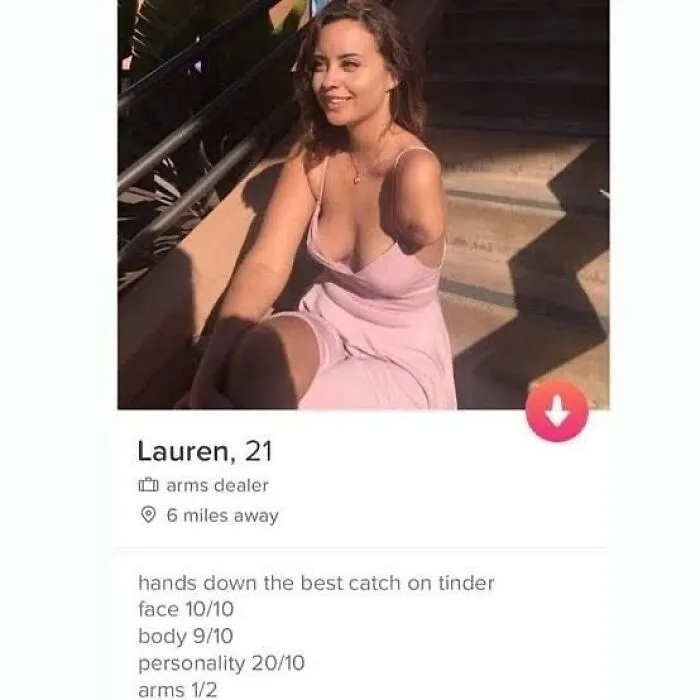 British Tinder profile meme of woman with one arm humorously rated for tinder catch
