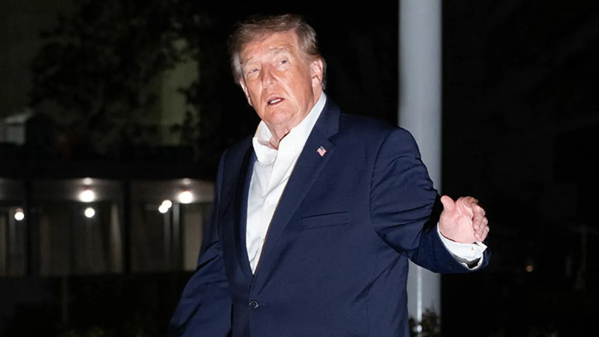 "You Must Be Blind Or Stupid": Trump's Path To Air Force One Slammed As White House Defends "Perfect Walk"