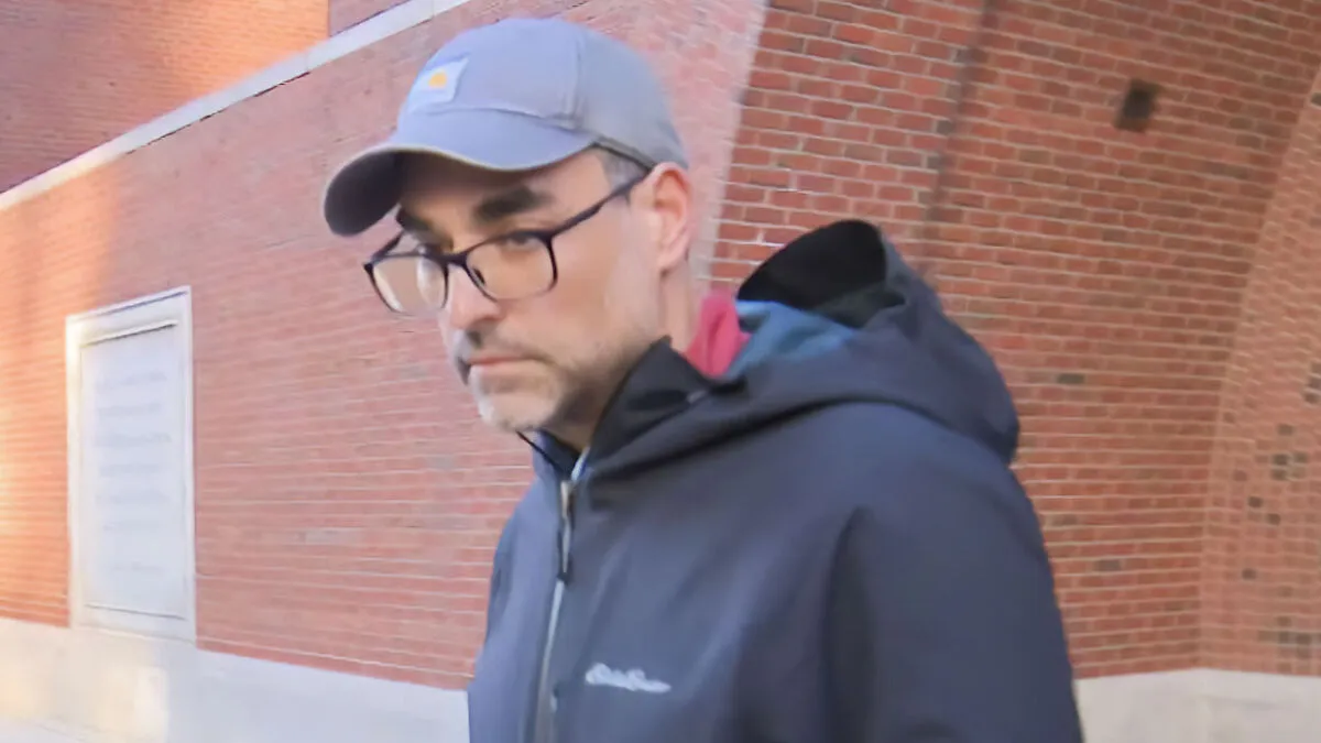 Dad Caught Red Handed Committing Alarming Crime Mid-Flight While Traveling With Wife And 4 Kids