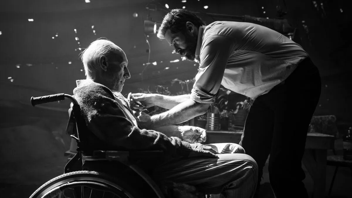 Patrick Stewart Fans Hit With Devastating Realization After Co-Star's Emotional Tribute To Late Actor