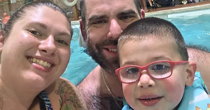 Mom Stabs Family In Fatal Attack At Popular Family Resort, Stepmom Now Reveals The Warning Sign No One Caught