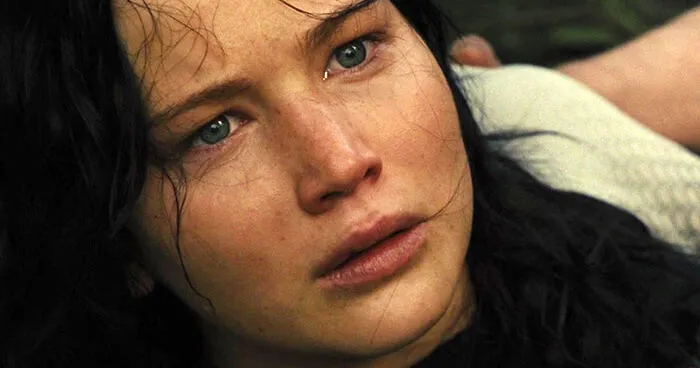 Jennifer Lawrence Reveals Her Mom's Brutal Comment At 'The Hunger Games' Premiere That She Still Thinks About