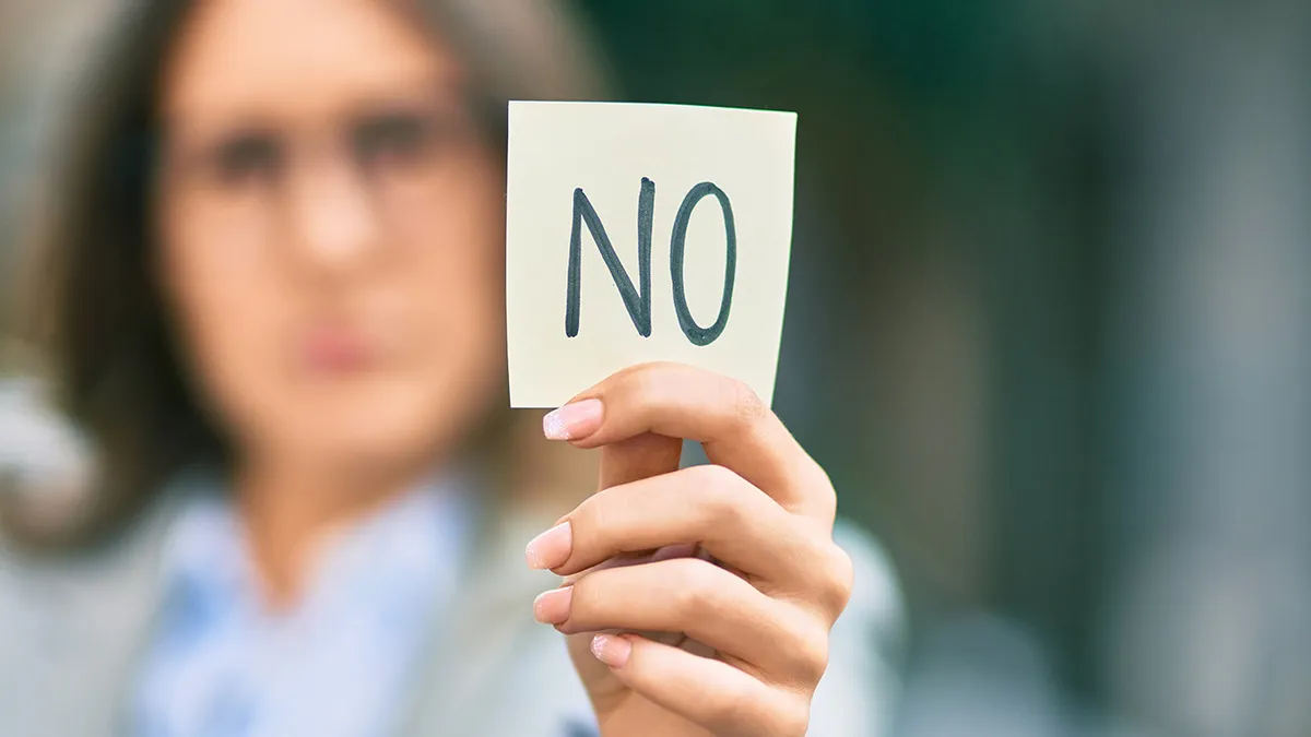 Bride Sends Out A List Of Wedding Rules So Wild Her Friends Start A Separate Group Chat To Discuss Them