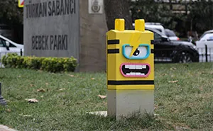 22 Clever Street Art Installations Made By “OK Labs” That Bring A Little Fun To Everyday City Life