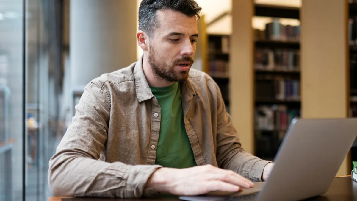 Worker Follows His Company’s Bilingual Policy Exactly As Written, Management Wishes It Had Been More Specific