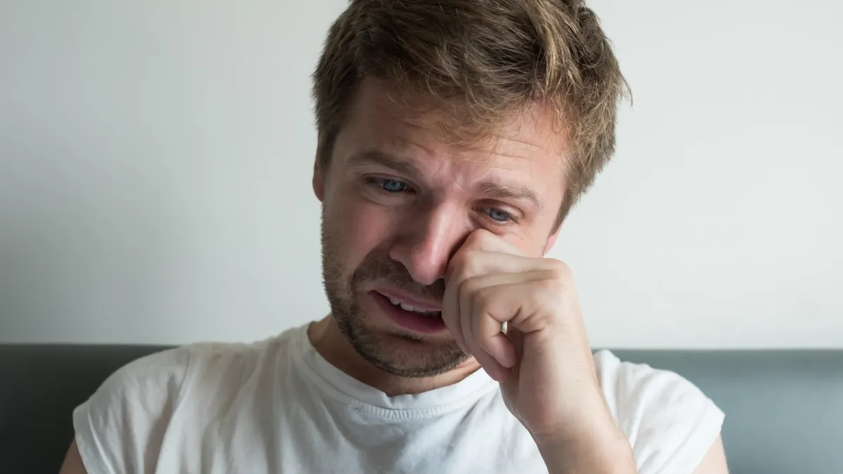 Guy Thinks He’s About To Get A Fiancée, Instead He Gets Ghosted On The Day Of His Proposal