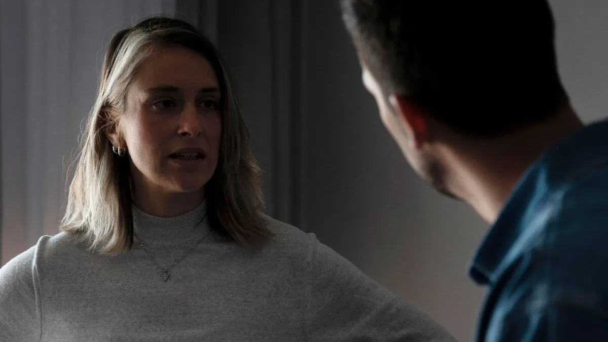 Fiancé Comes Home At 1 am For The 5th Time In The Month, Pregnant Partner Reaches Breaking Point