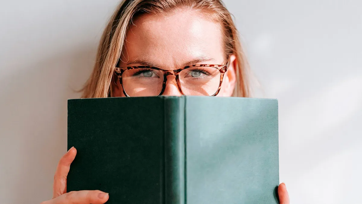Test Your English Skills: 18 Grammar And Vocabulary Questions Only Language Experts Can Answer