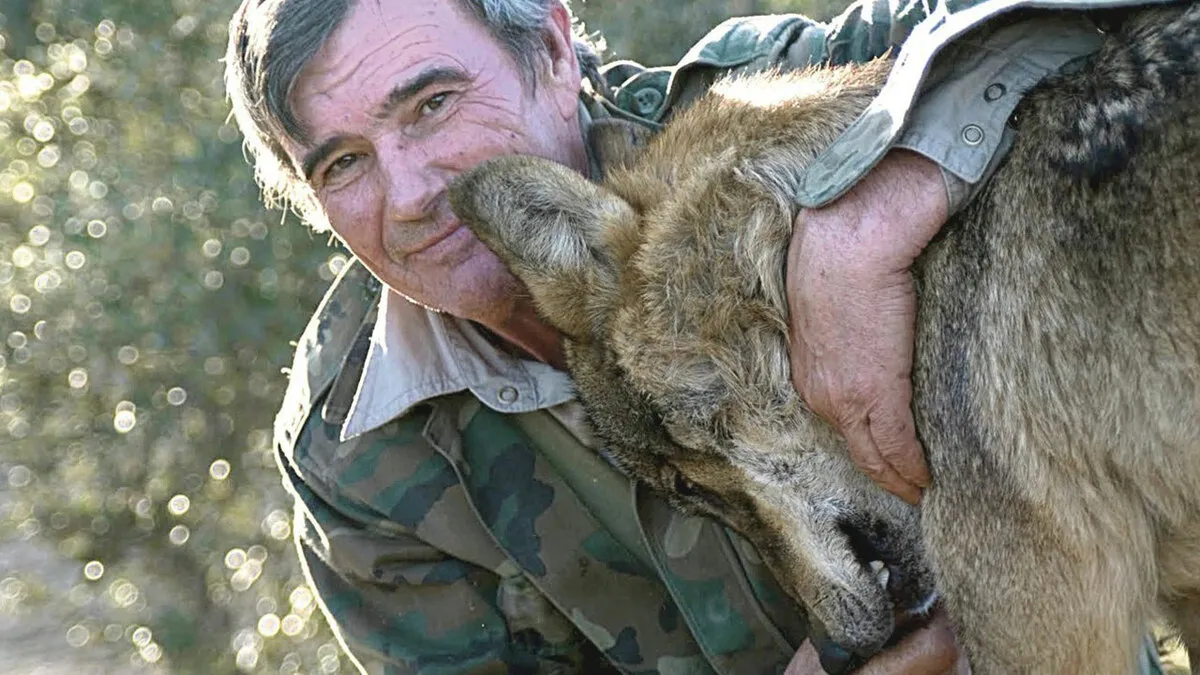 The Story Of Marcos Rodríguez Pantoja, The Boy Raised By Wolves, Has Ended At 80