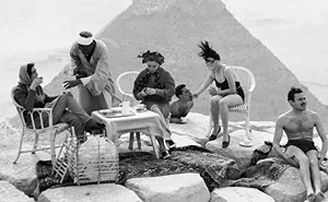 84 Weird And Fascinating Historical Photos That Are Hard To Forget Once You See Them