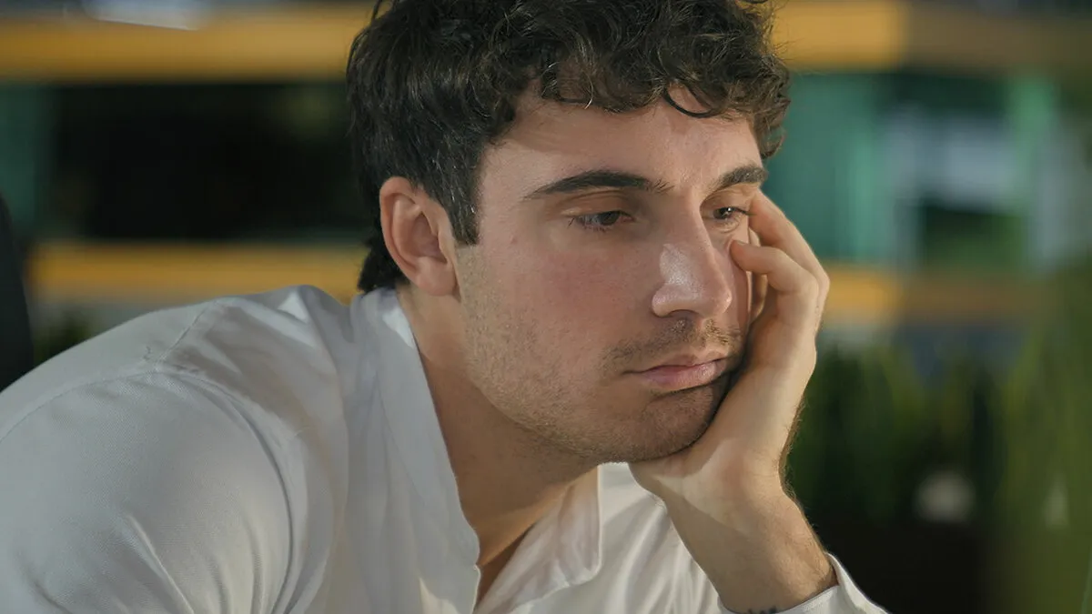 Boss Thinks Employee Is Being Difficult Until HR Reads The Clause Management Agreed To