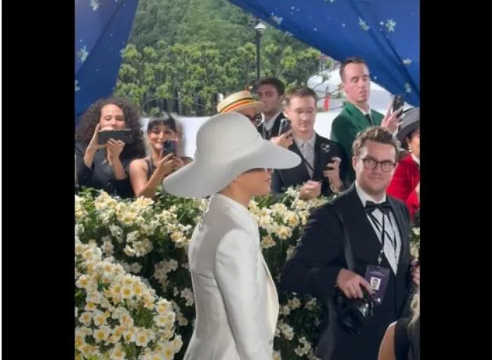 Zendaya emocionada por ver a Diana Ross