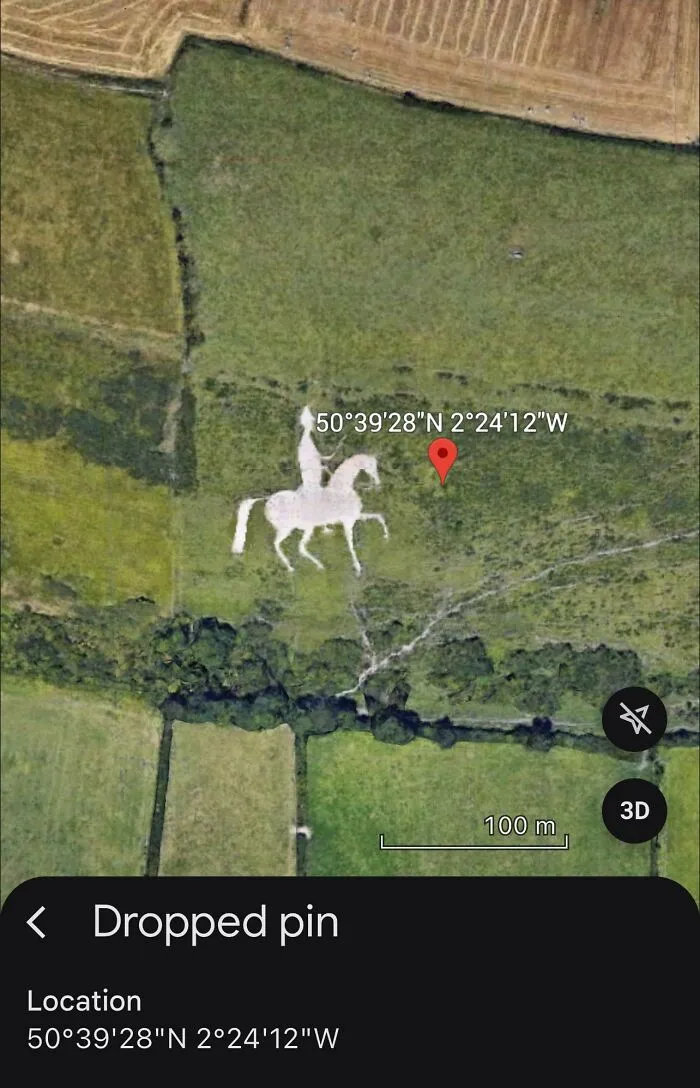 Persona a caballo en el Reino Unido. 50°39'28"N 2°24'12"O