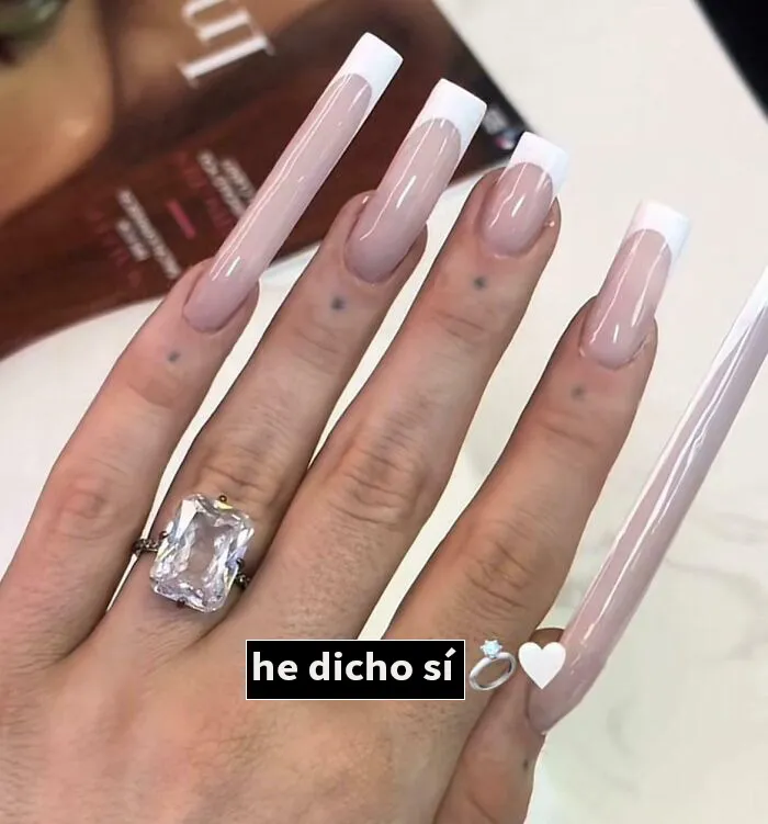 Uñas iguales