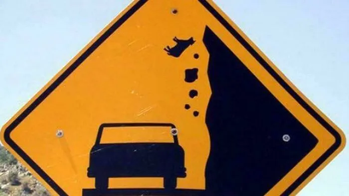 Caida de piedras y vacas