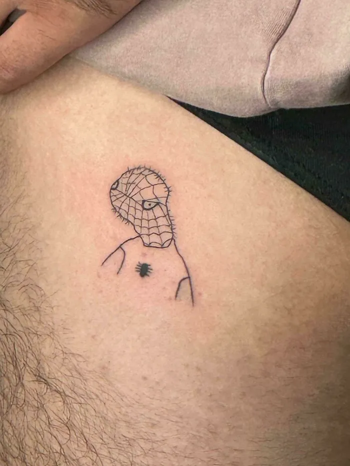 Esto Se Lo Ha Tatuado Mi Novio En La Espalda